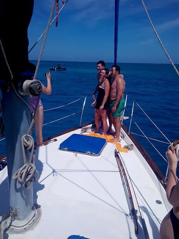 Deja Vu Hotel Montego Bay Botel